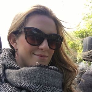 Meet your Posher, Caroline